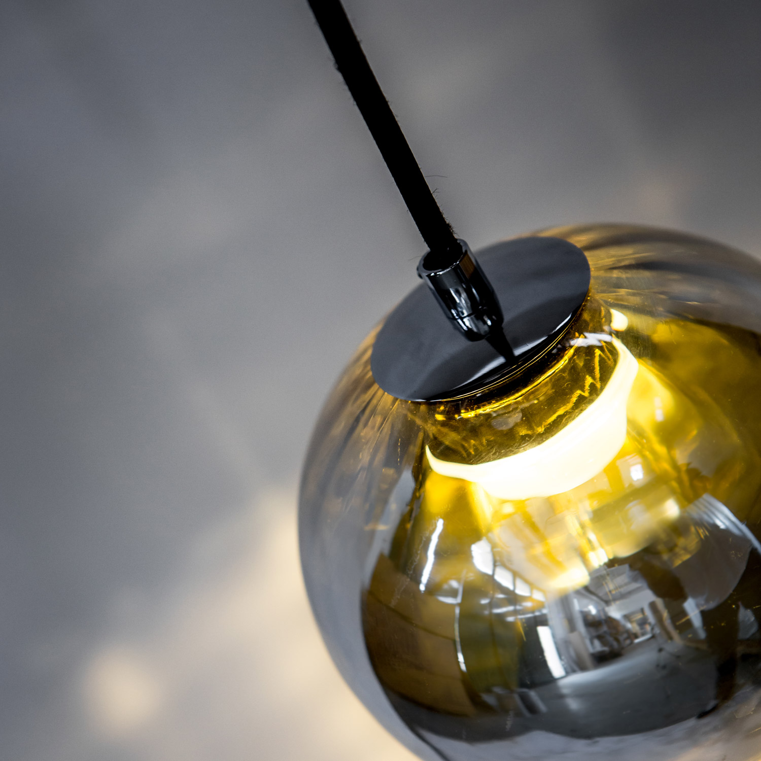 KUBRIC, the lamp with a gold heart