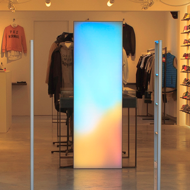 Dynamic Light Surface @ InventDesign