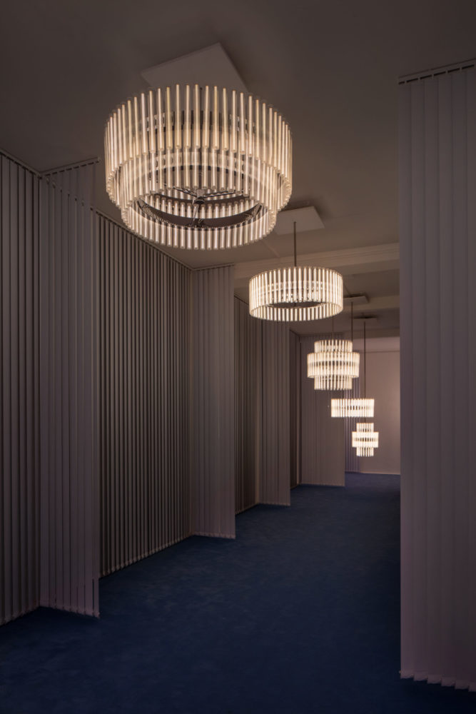 Aurora Chandelier @ Lee Broom