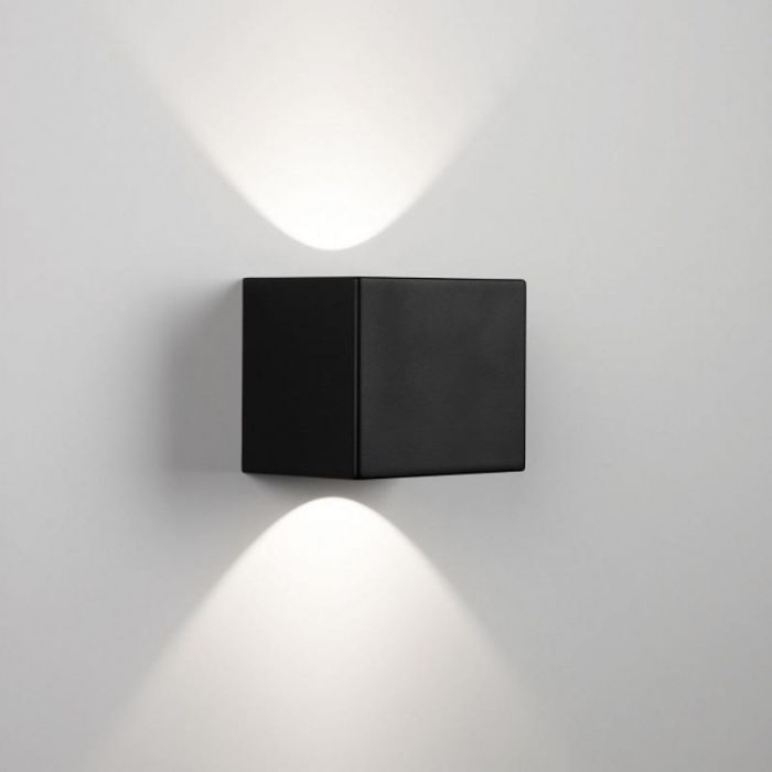 Broer Haalbaarheid Verbeteren Delta Light Tiga IN LED 93024 DIM8 Wandlamp zwart